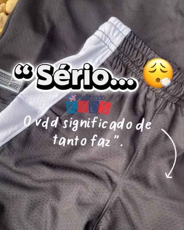 Bermuda Nike de tactel cinza